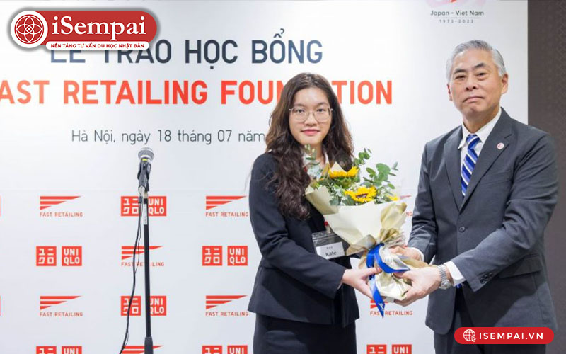 Học bổng du học Nhật Bản Fast Retailing