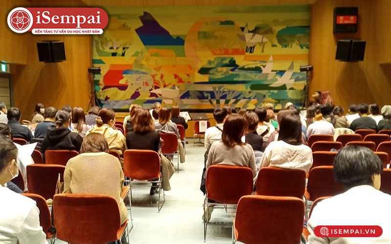 Buổi học ngoại khóa của học viện JET