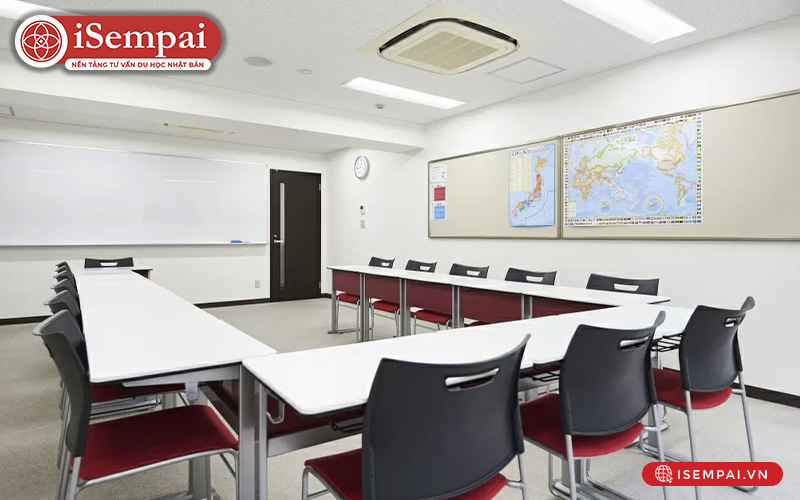 Không gian phòng chữ U tại ECC Nagoya
