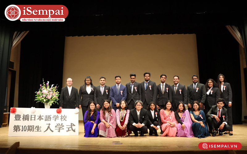 Lễ tốt nghiệp tại Toyohashi Aichi