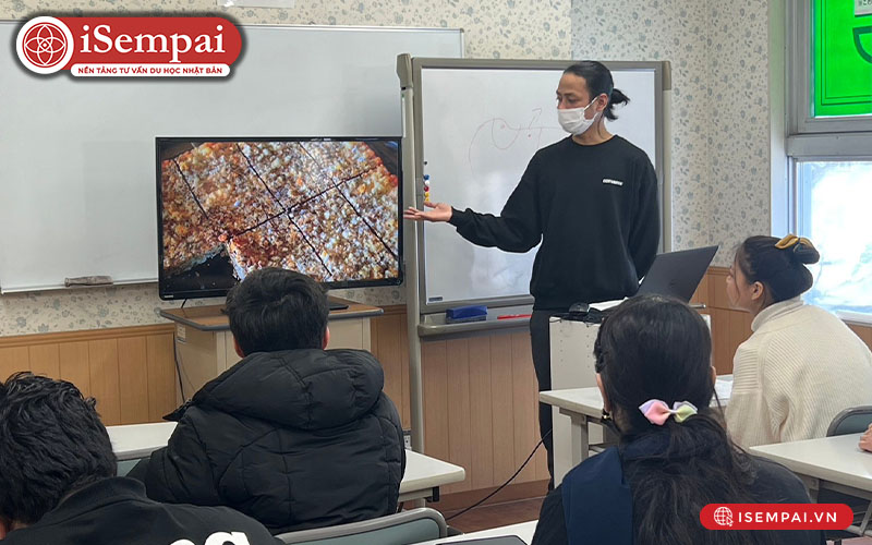Giờ học ngoại khóa tại trường SAPPORO